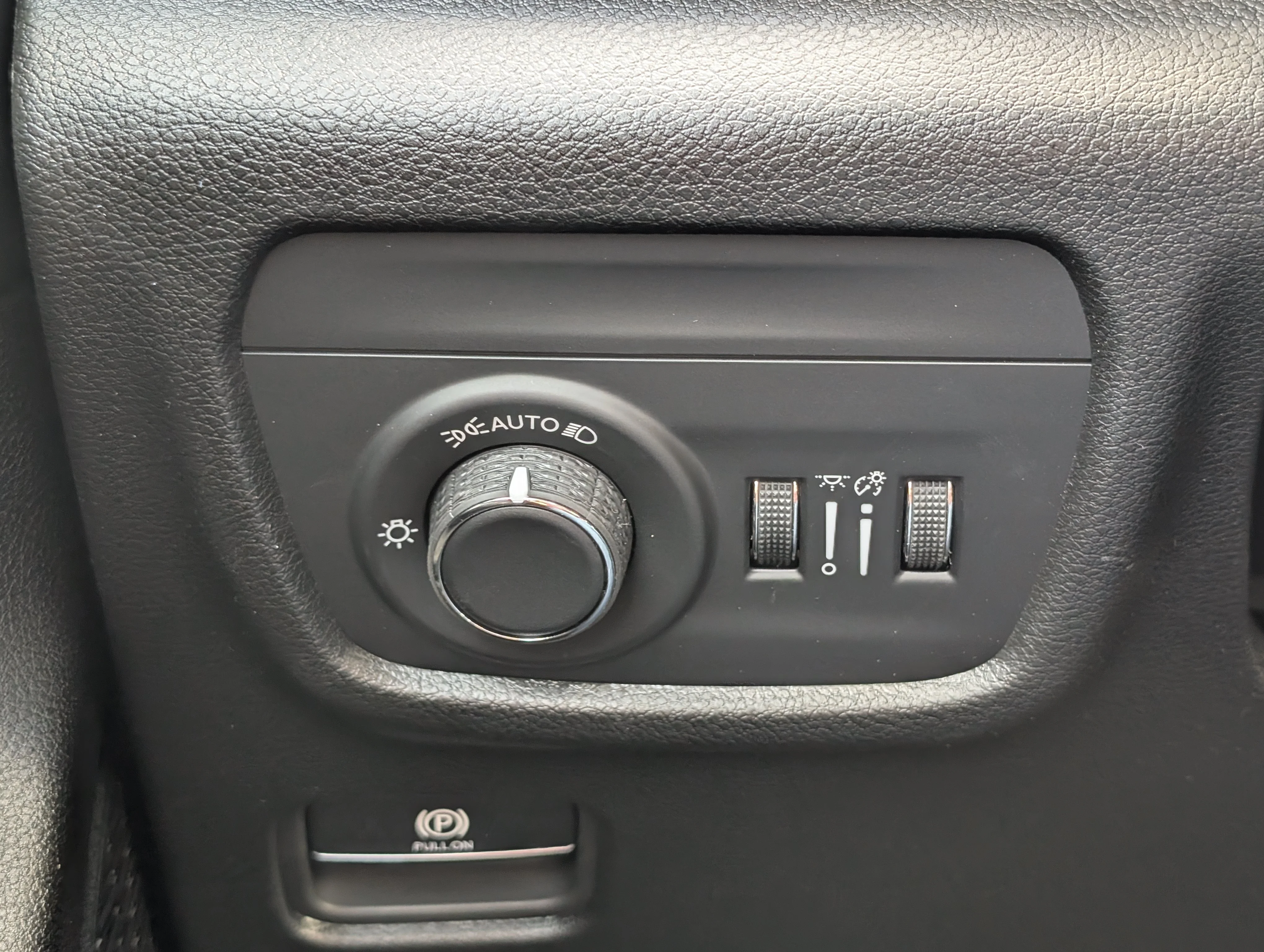 New 2025 Bright White Jeep Altitude image 28