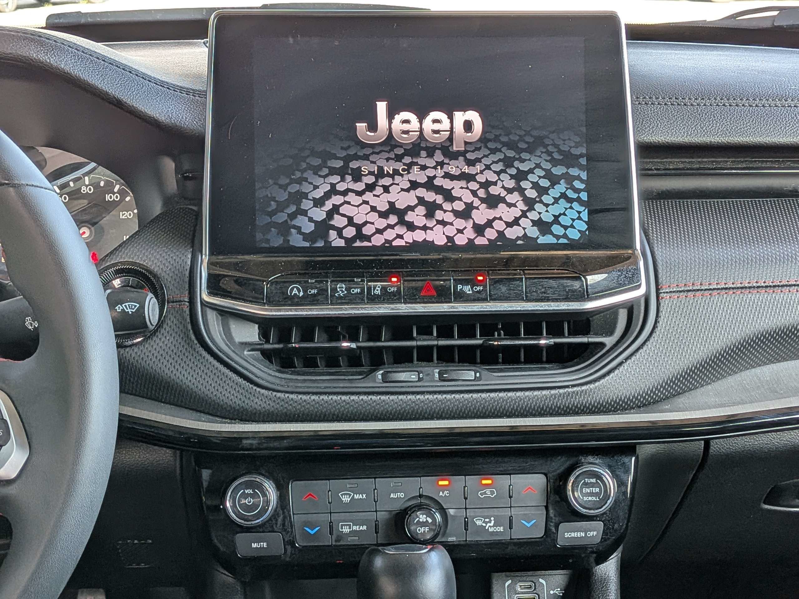 Used 2025 Silver Jeep Trailhawk image 12