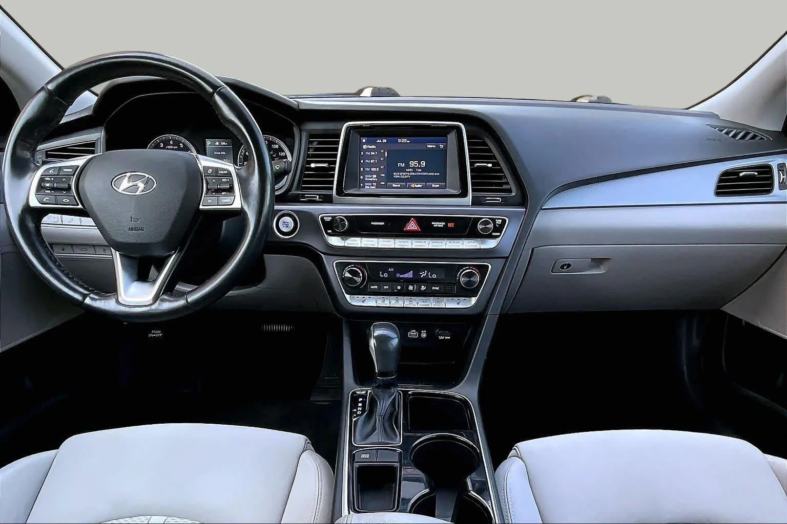 Used 2019 Quartz White Pearl Hyundai SEL image 15