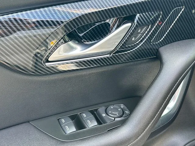 Used 2022 Silver Chevrolet LT image 15