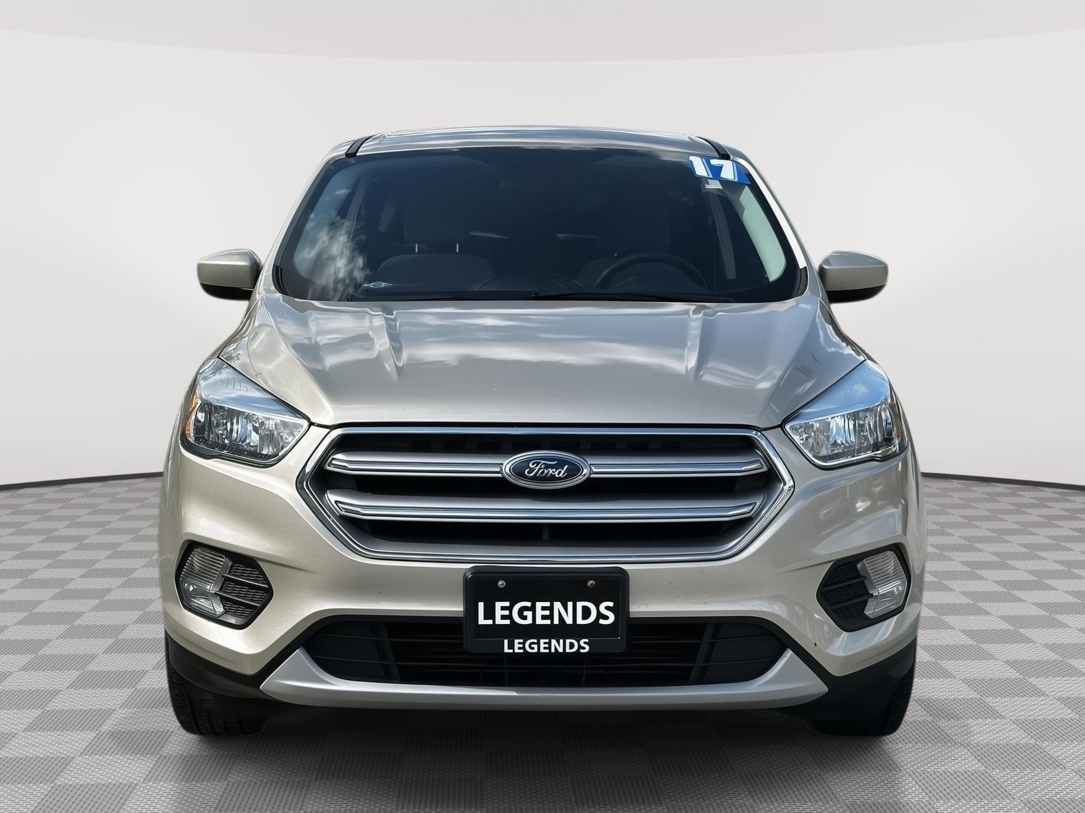 Used 2017 Ford Escape SE with VIN 1FMCU9G90HUC25514 for sale in Kansas City