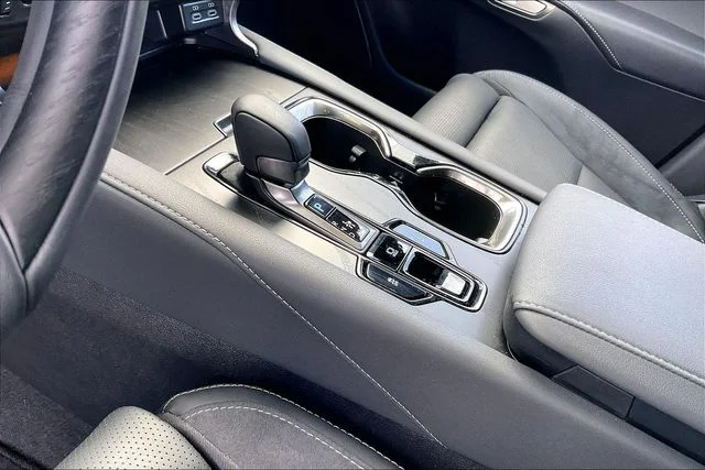 2025 Lexus RX 350 - Photo 16