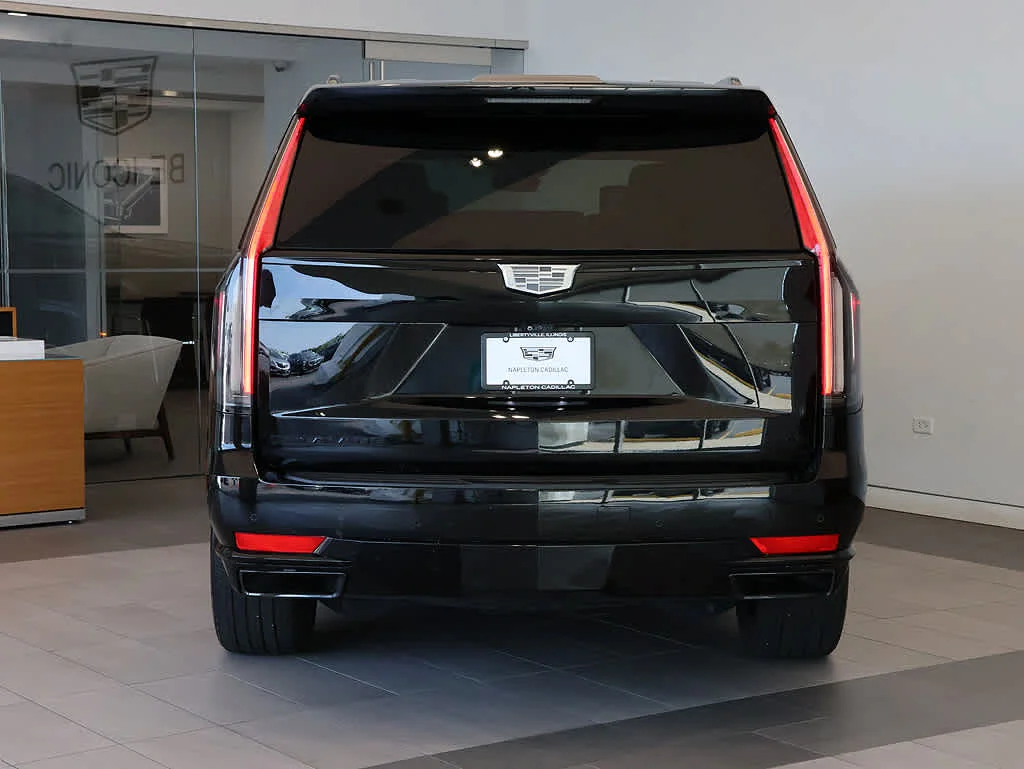 Used 2021 BLACK RAVEN Cadillac Sport Platinum image 4