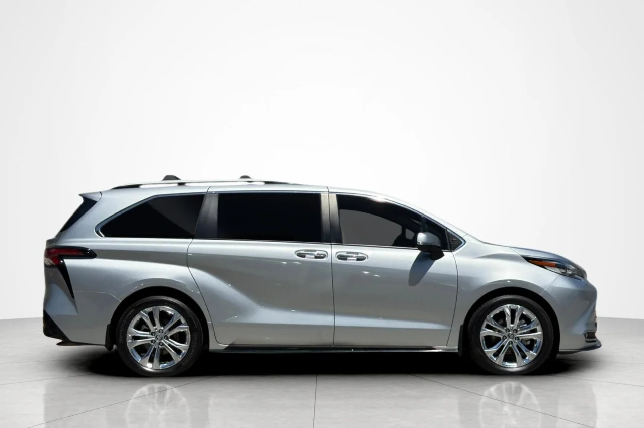 Used 2023 CELESTIAL SILVER Toyota Platinum image 6