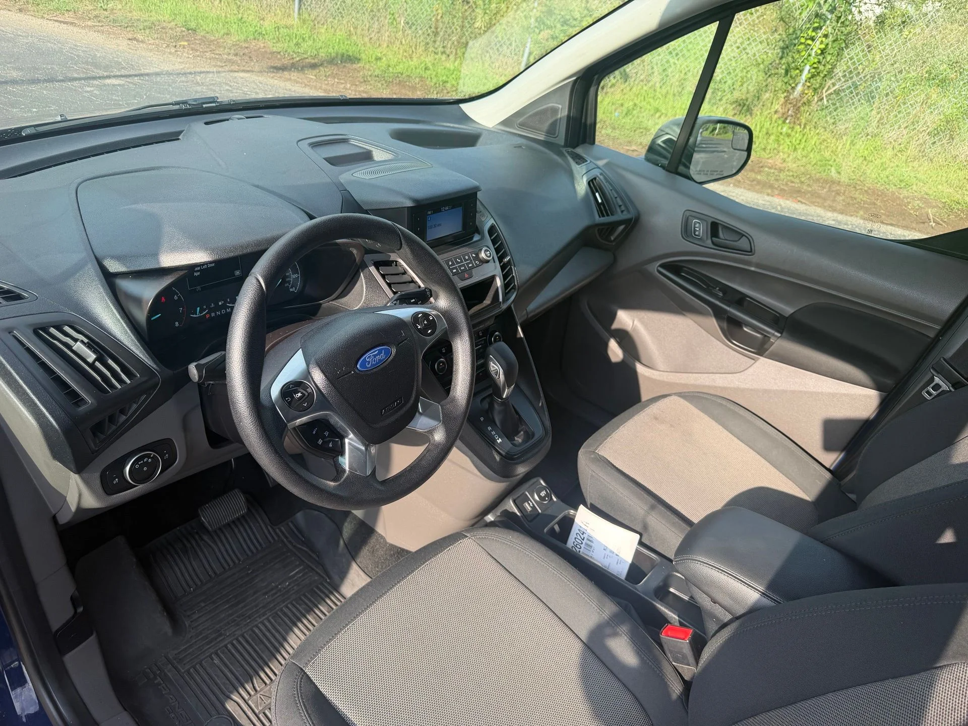 Used 2020 Blue Ford XL image 11