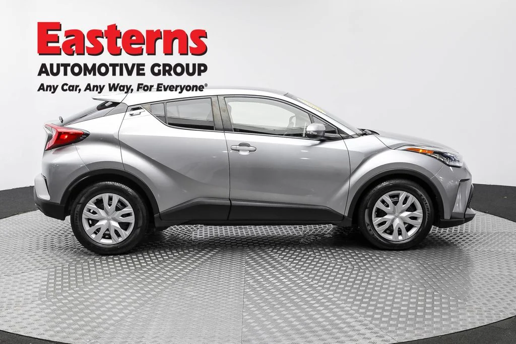 Used 2020 Silver Toyota LE image 4