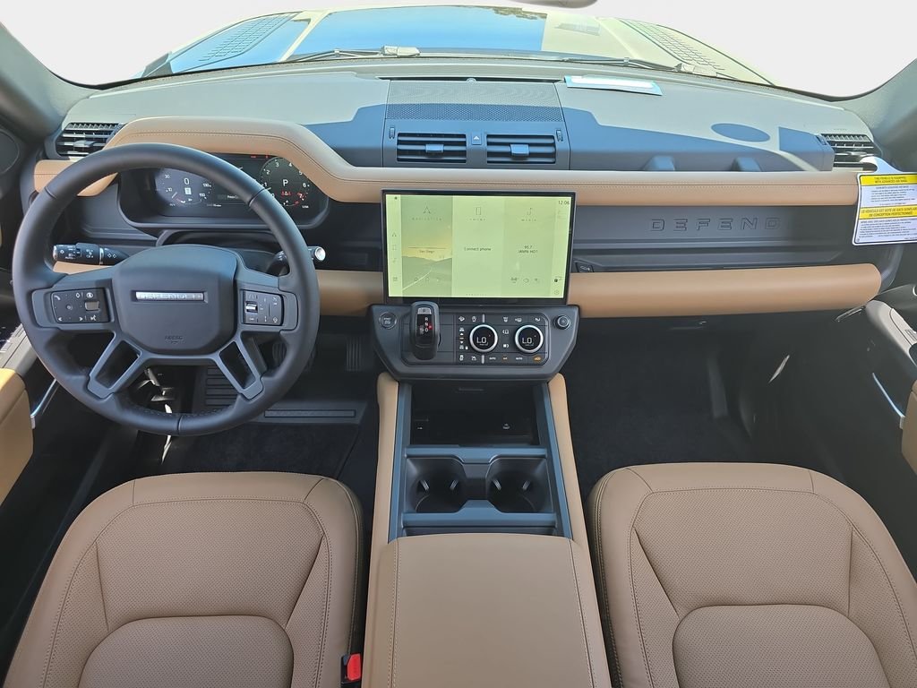 New 2026 Carpathian Grey Land Rover X-Dynamic SE image 9