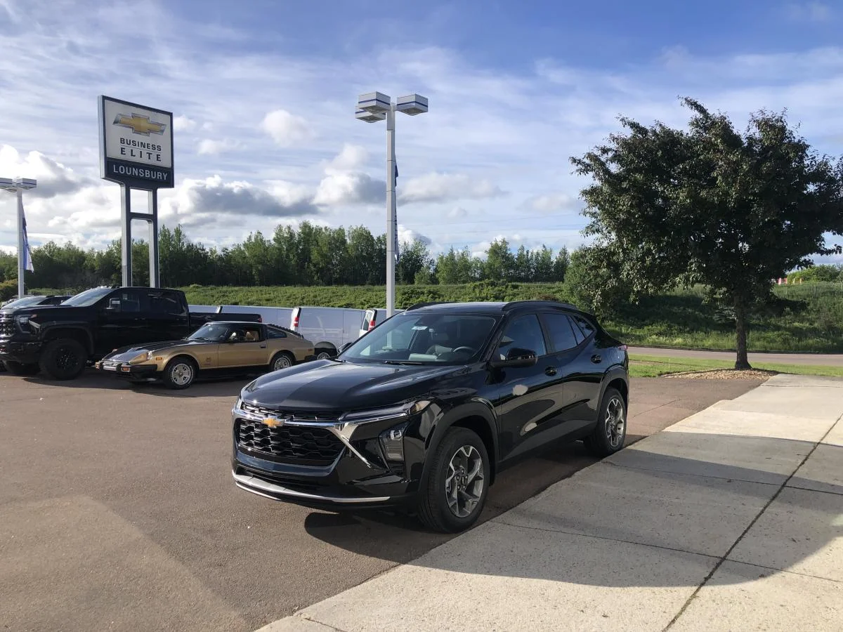 New 2026 Black Chevrolet Fwd 4dr Lt image 4