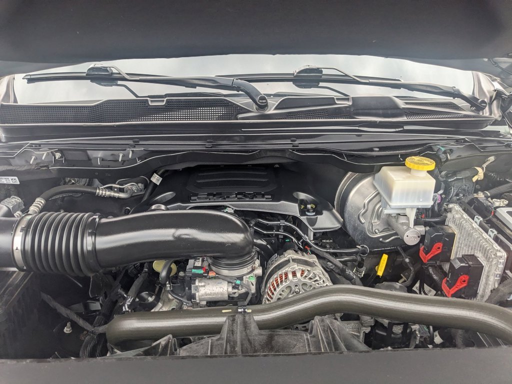 Used 2022 Billet Silver Metallic Clearcoat Ram Laramie image 30