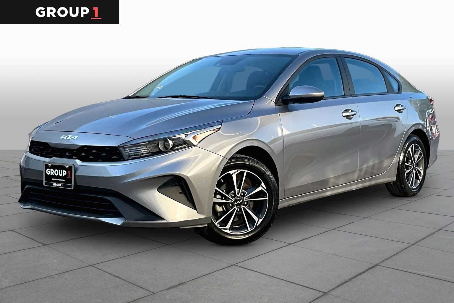 2024 Kia Forte LXS AT's photo