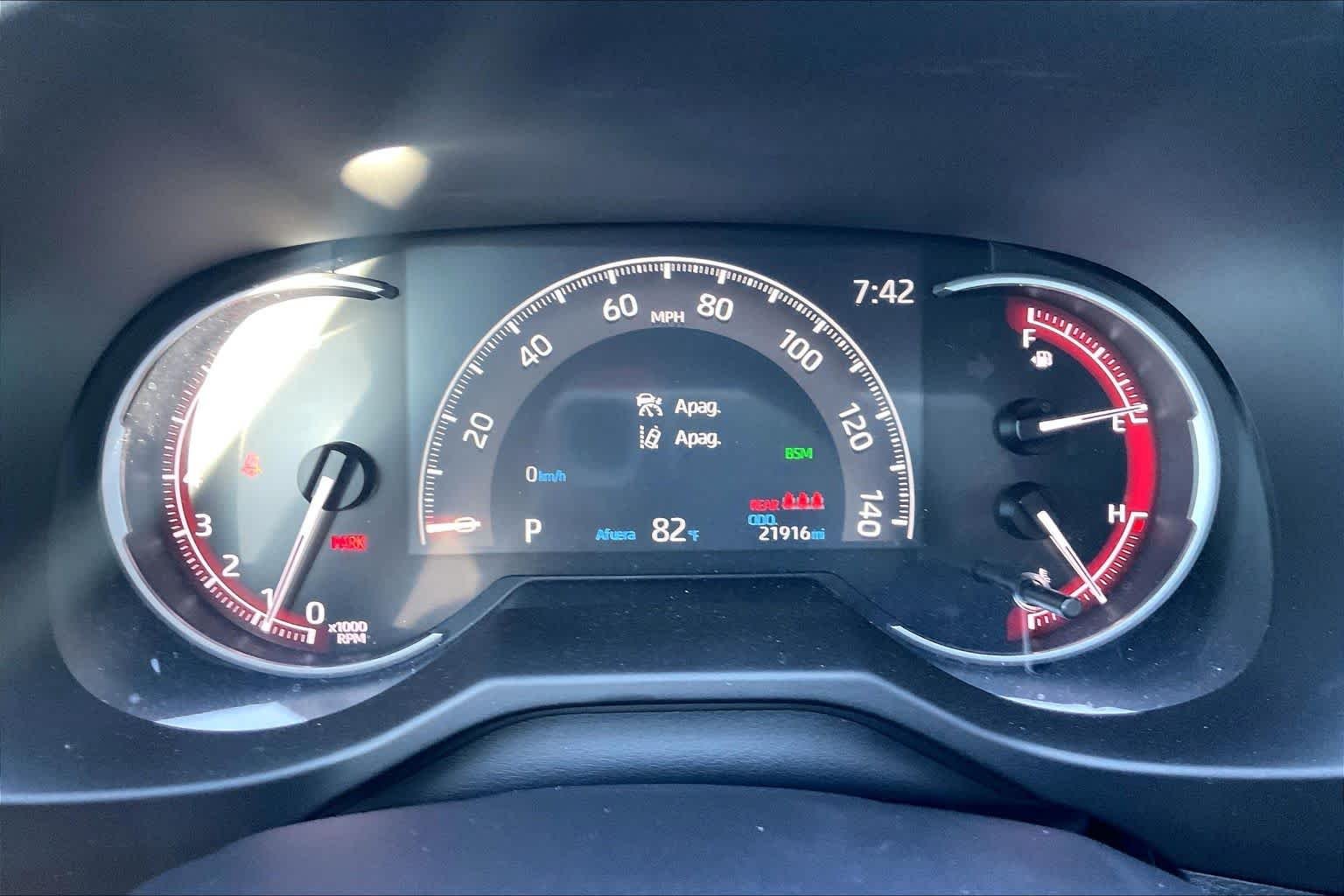 Used 2025 Midnight Black Metallic Toyota XLE Premium image 26