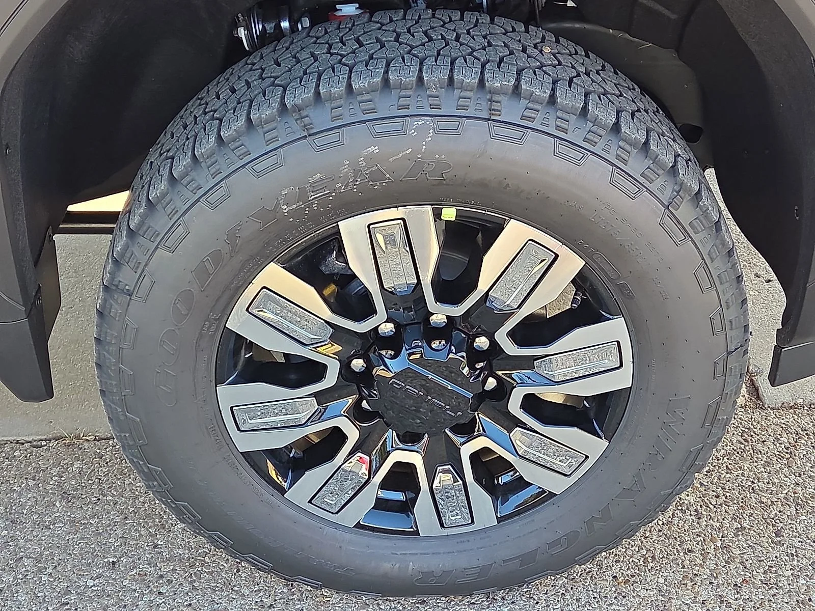 2026 GMC Sierra 2500HD Denali - Photo 7