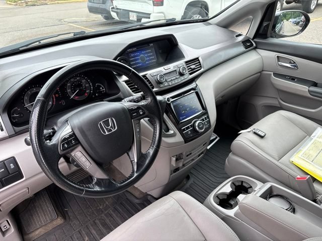 Used 2015 Modern Steel Metallic Honda Touring Elite image 13
