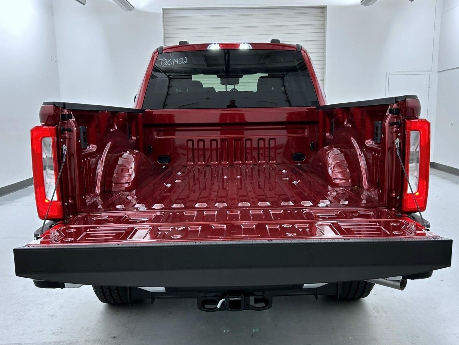 New 2026 Ruby Red Metallic Tinted Clearcoat Ford XLT image 22