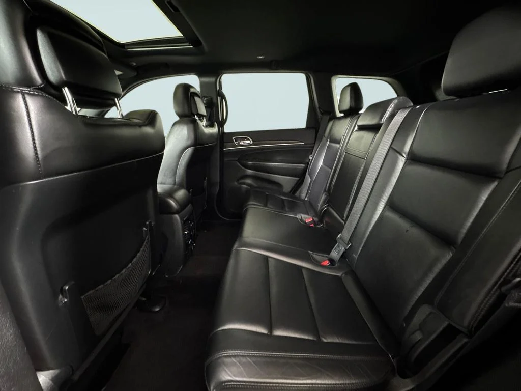 Used 2018 White Jeep Limited image 12