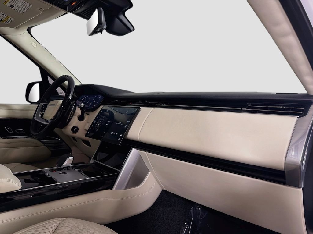 Certified Used 2024 White Land Rover Autobiography image 32