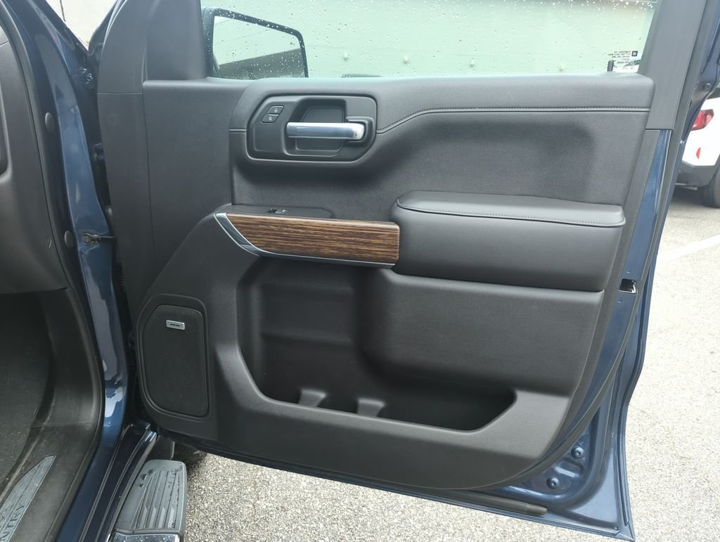 Used 2020 Blue Chevrolet High Country image 33