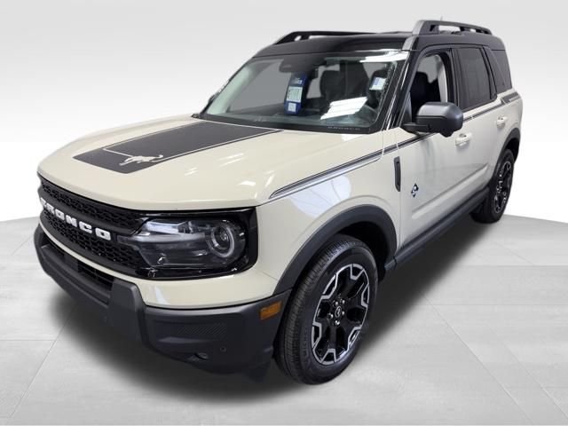 Used 2025 Desert Sand Ford Outer Banks image 1