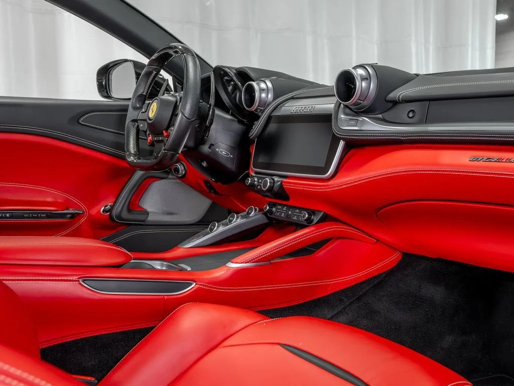 Used 2019 Nero Ferrari V12 image 24