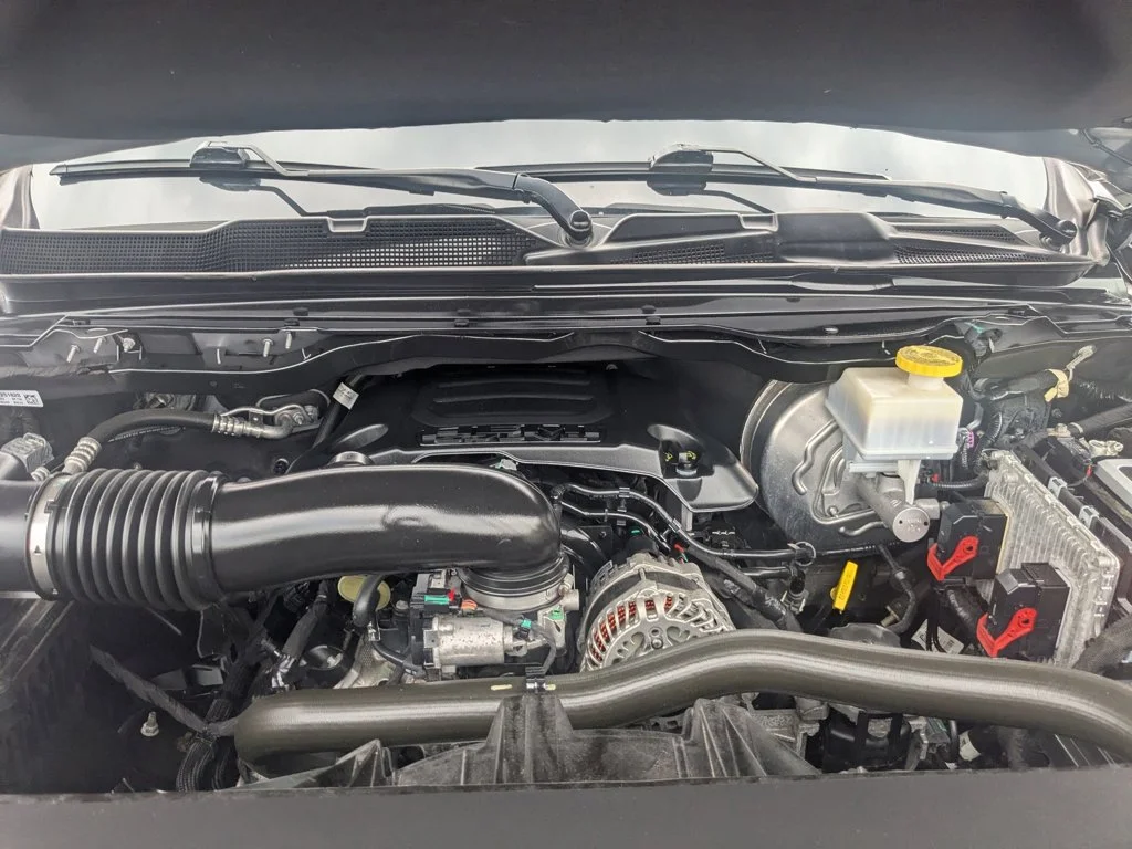 Used 2022 Billet Silver Metallic Clearcoat Ram Laramie image 30