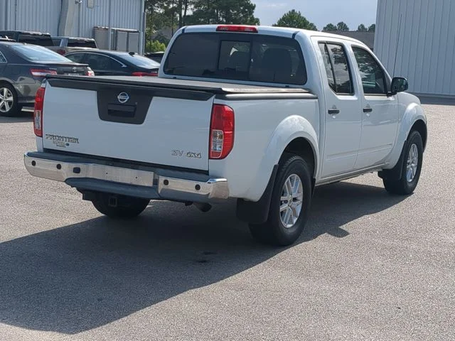 Used 2016 White Nissan SV image 3