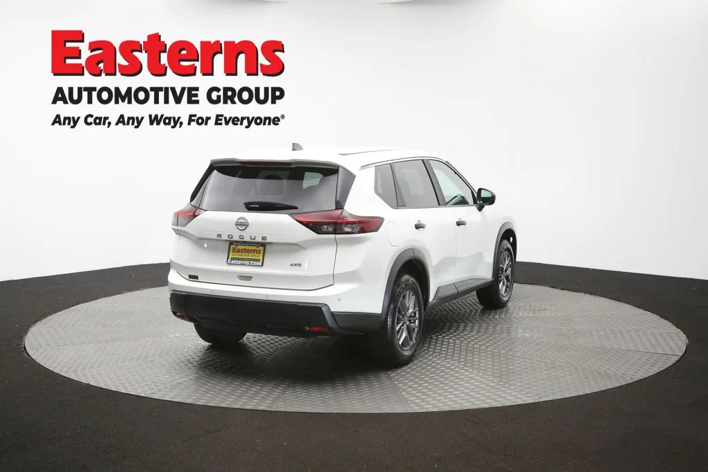 Used 2024 White Nissan S image 40