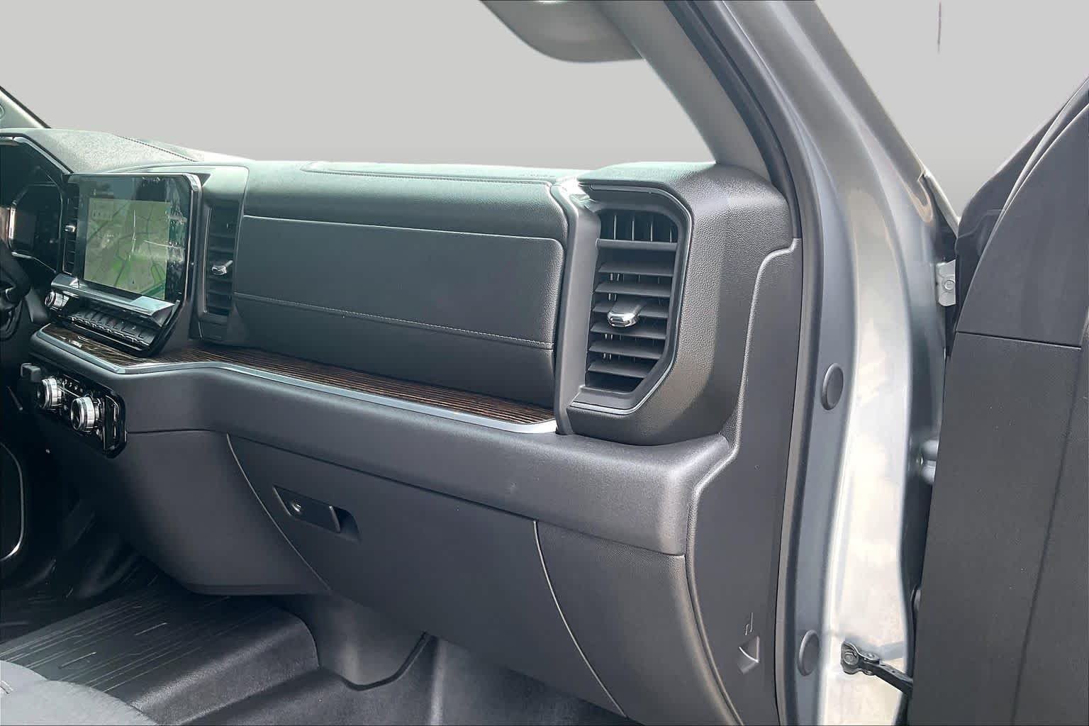 Used 2026 Sterling Metallic GMC Elevation image 17