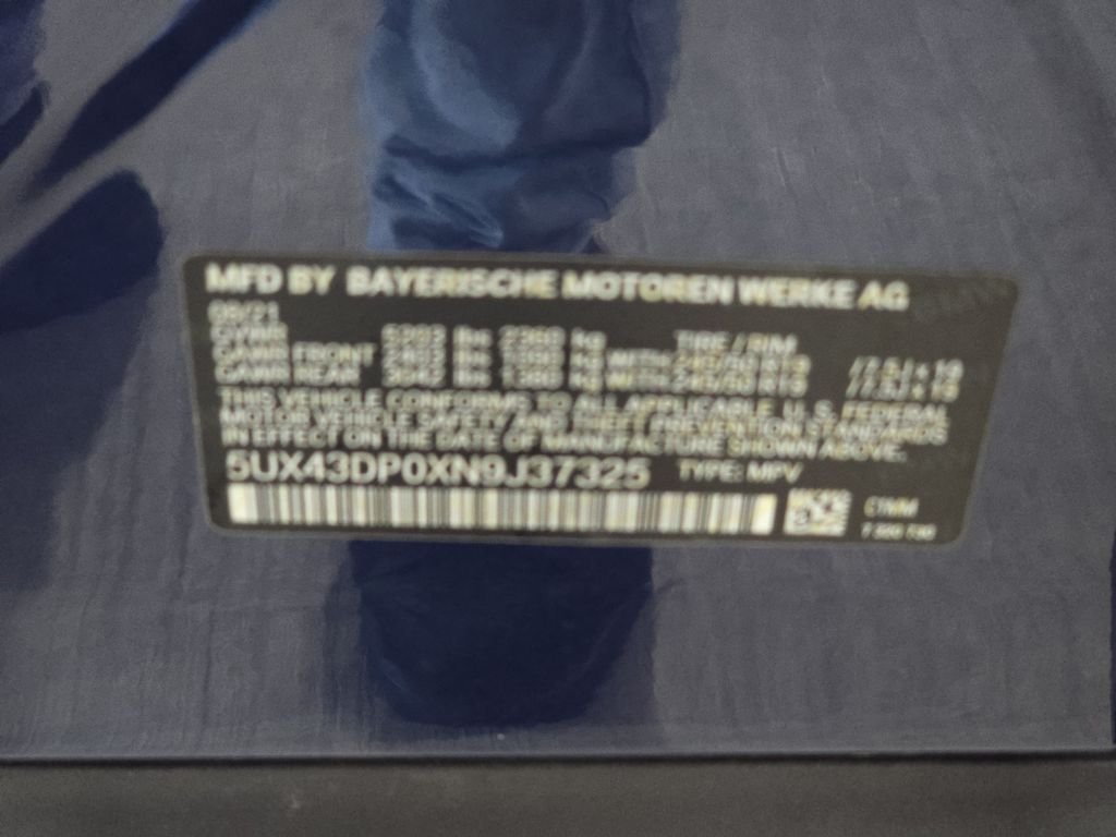 Used 2022 Phytonic Blue Metallic BMW sDrive30i image 34