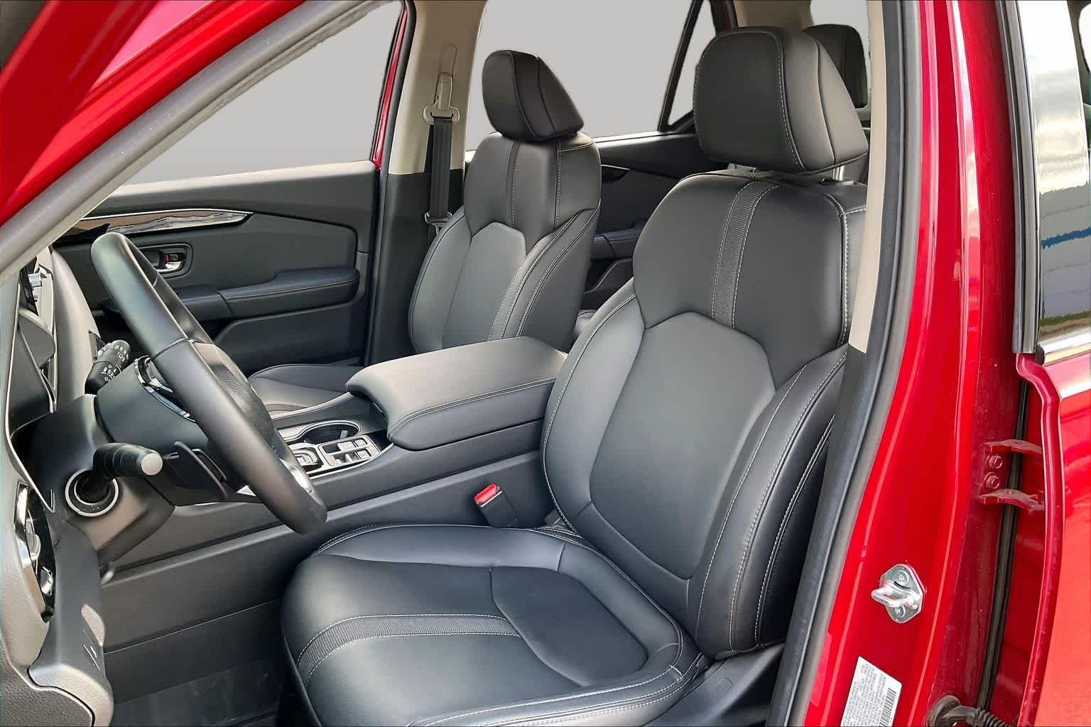 Used 2025 Radiant Red Metallic II Honda Touring image 8