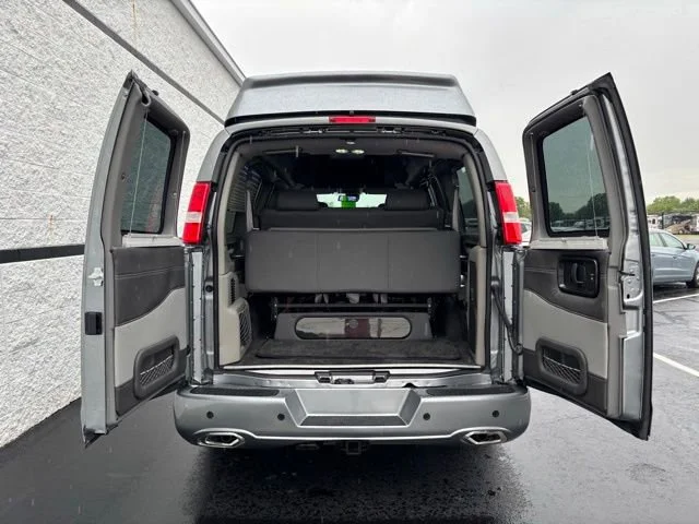 2026 GMC Savana Cargo Work Van - Photo 10