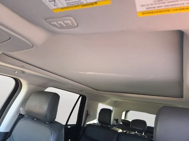 Certified Used 2025 Oxford White Ford Active image 12