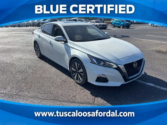 Certified Used 2021 White Nissan 2.5 SL image 1