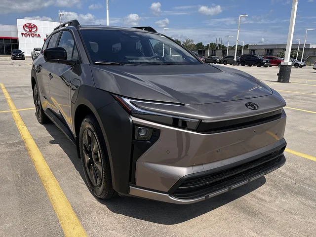 2026 Toyota bZ Woodland AWD (Natl)