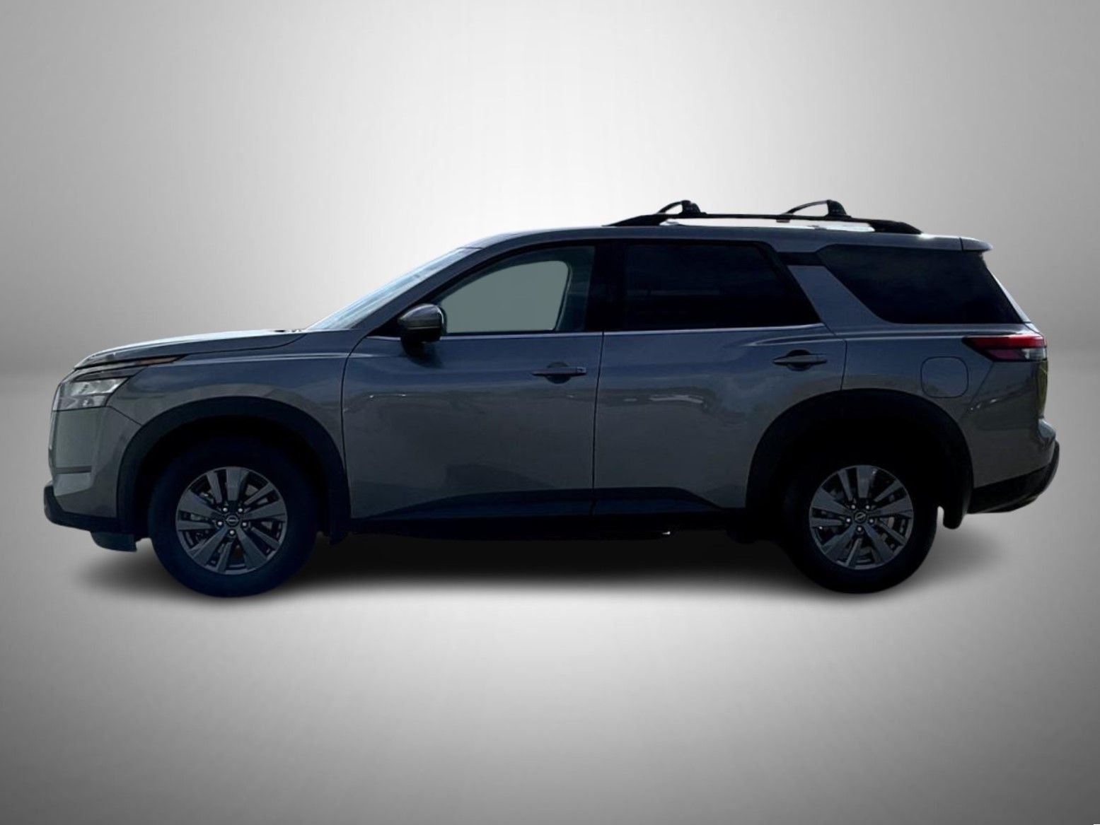Used 2024 Gray Nissan SV image 8
