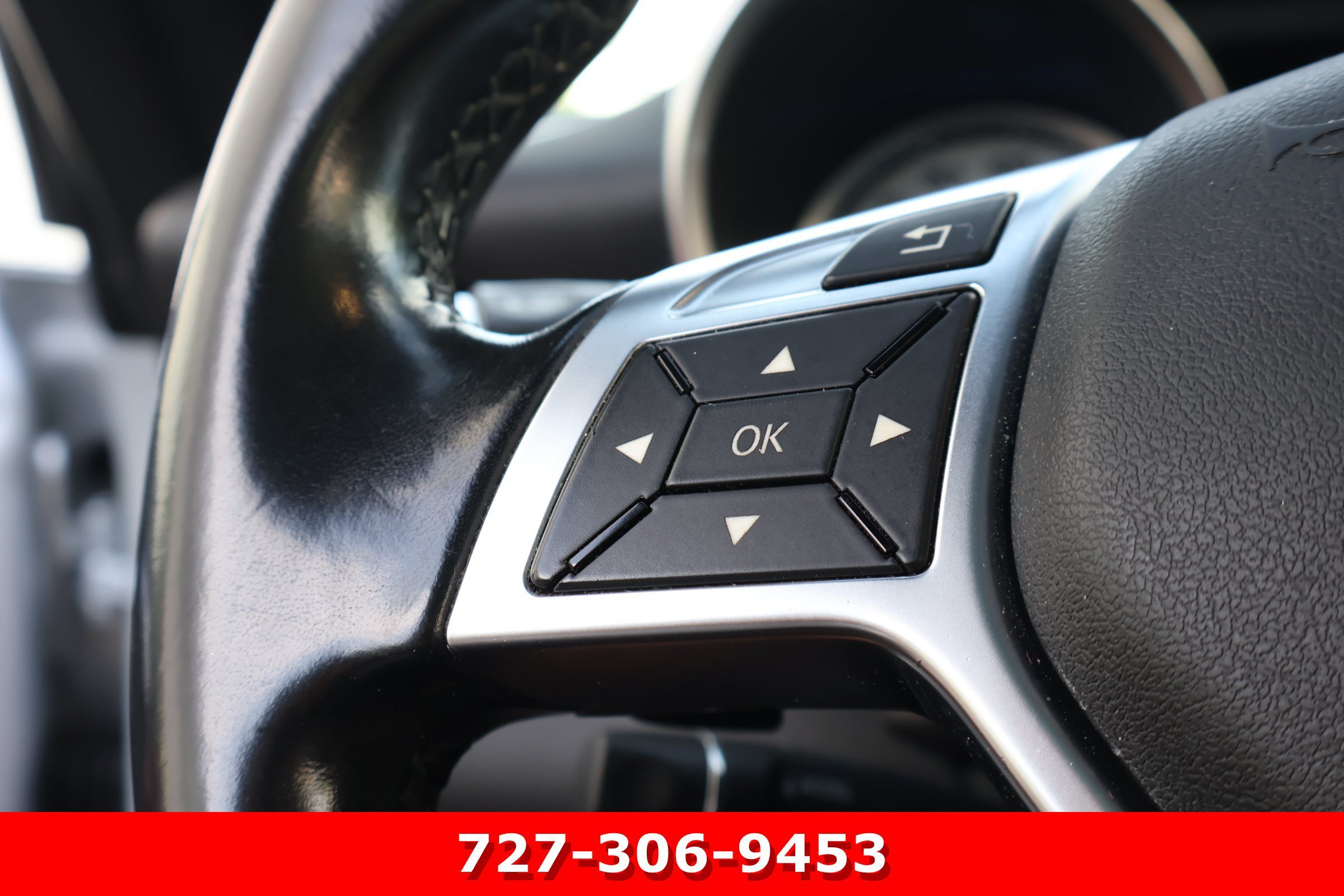 Used 2016 Silver Mercedes-Benz SLK 300 image 19