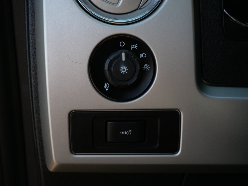 Used 2014 Blue Ford Lariat image 24