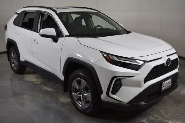 Used 2024 White Toyota XLE image 12