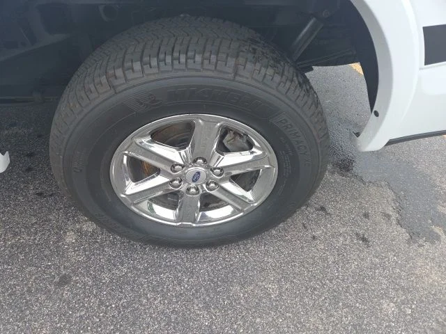 Used 2020 White Ford XLT image 37