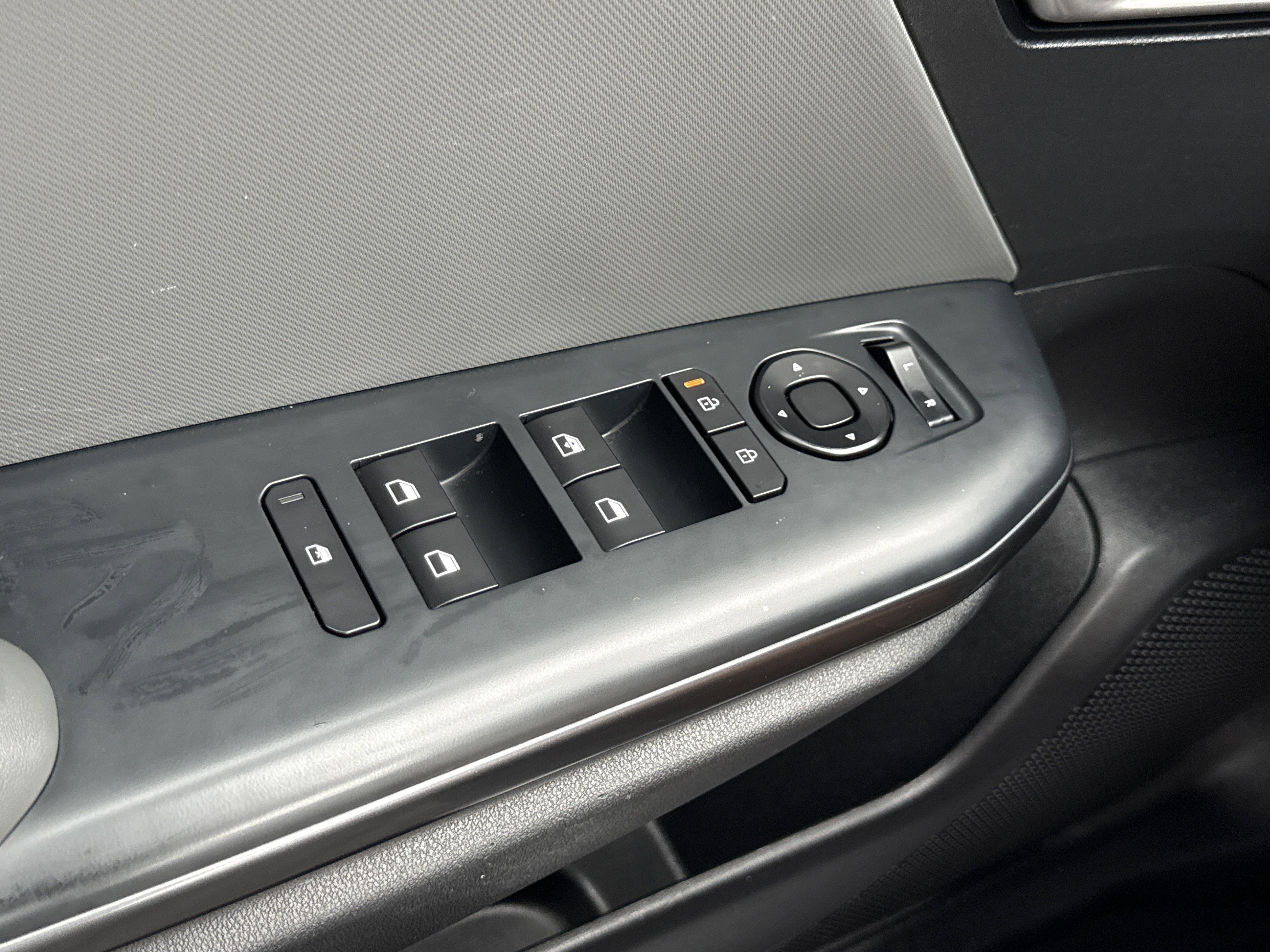 2025 Kia K4 LXS - Photo 16
