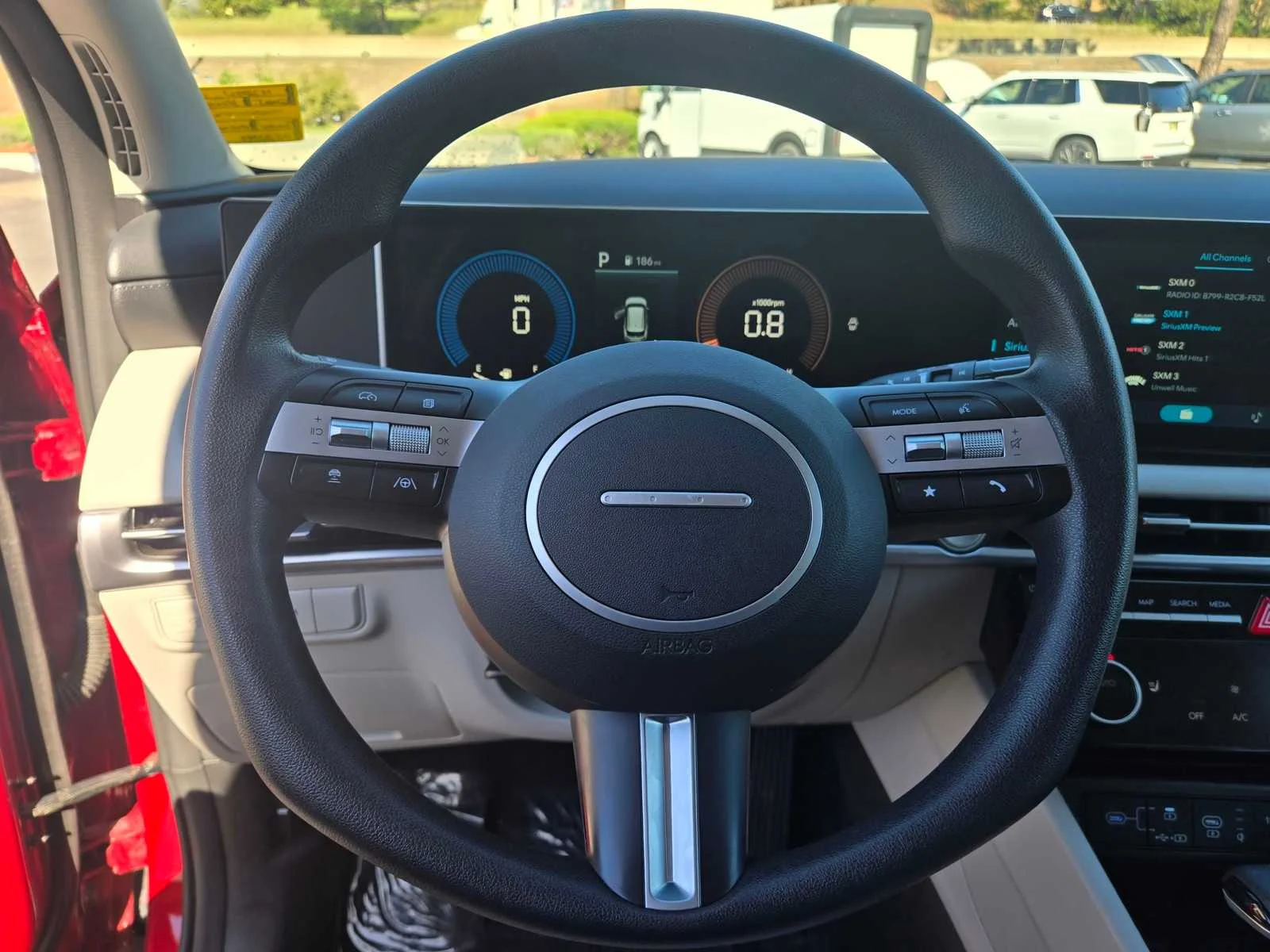 Used 2025  Hyundai SEL image 28