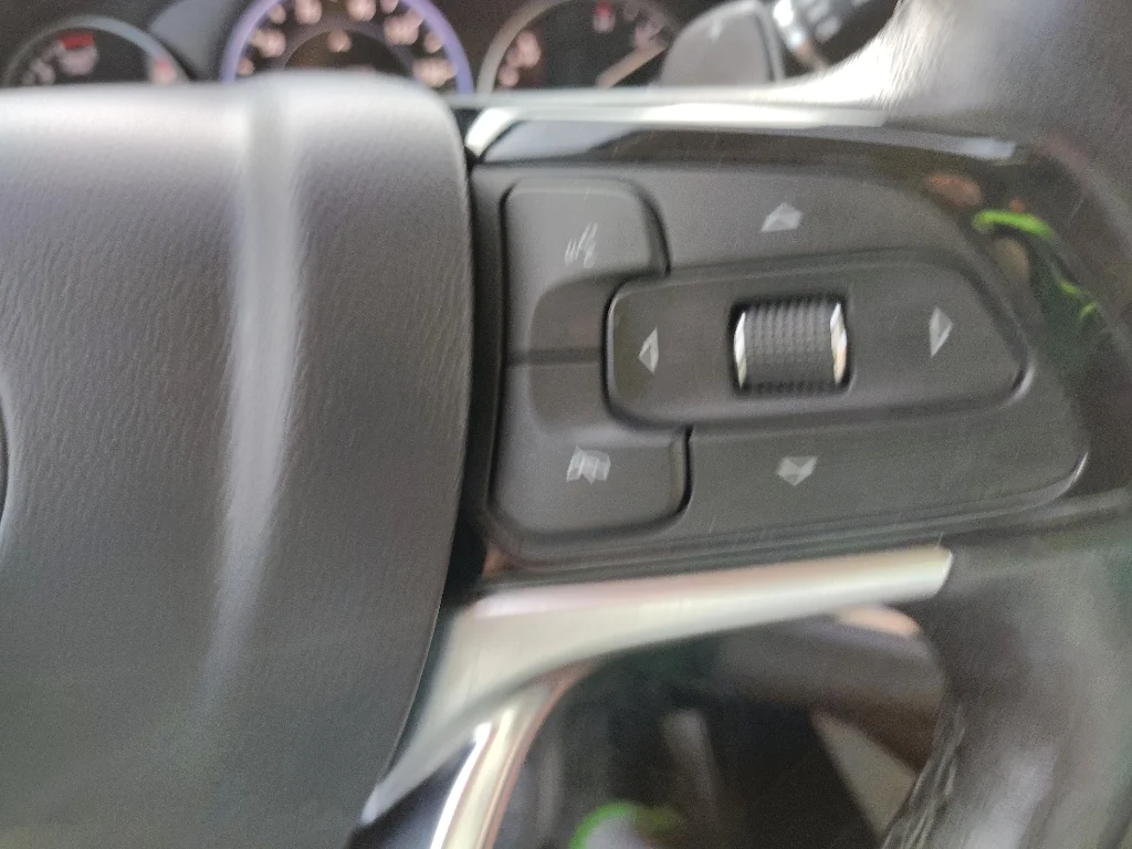 Used 2022 Blue Metallic Buick Avenir image 20