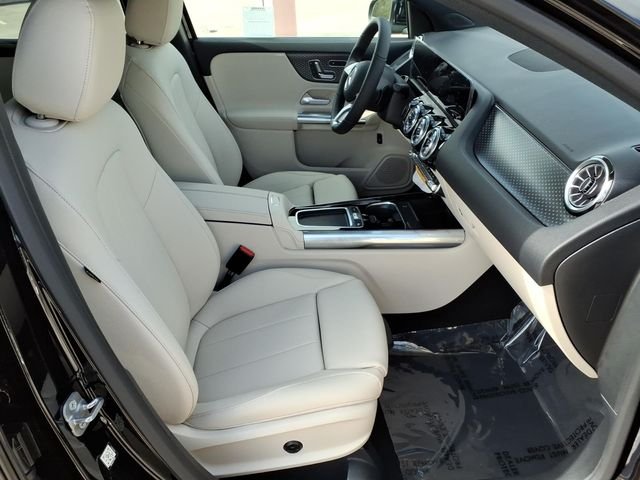 New 2026 Black Mercedes-Benz GLA 250 image 16