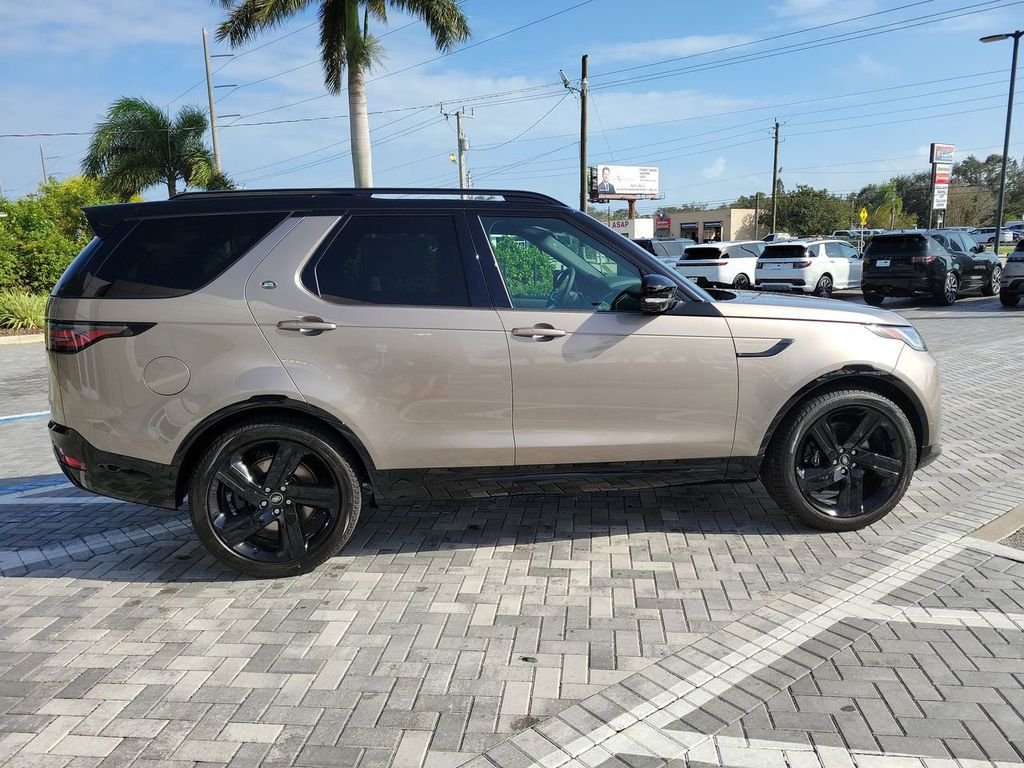 New 2025 Lantau Bronze Land Rover Metropolitan Edition image 6