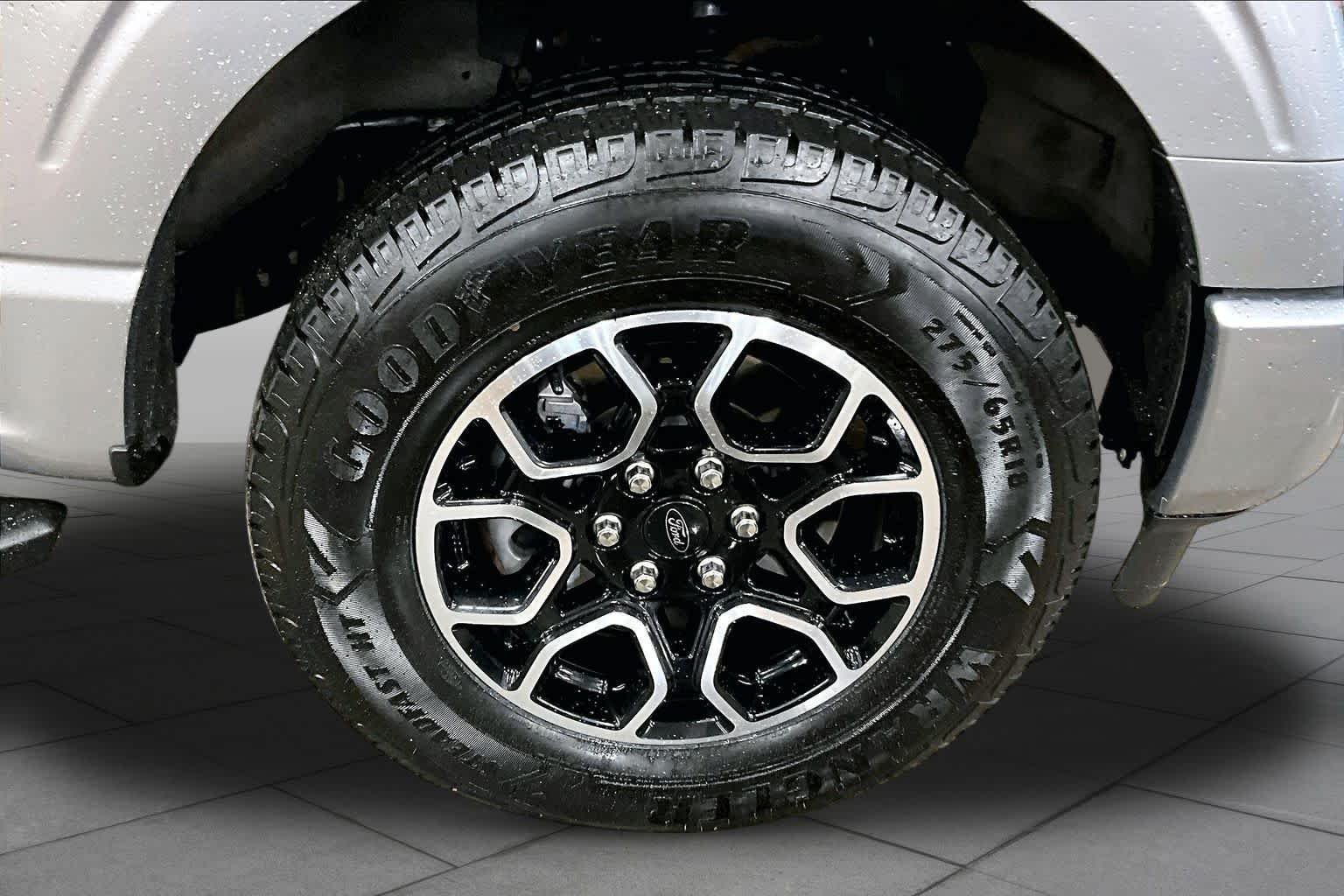 Used 2021 Iconic Silver Metallic Ford XLT image 11