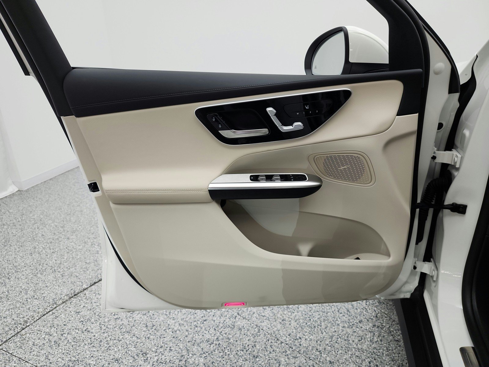 Certified Used 2024 Polar White Mercedes-Benz GLC 300 4MATIC® SUV image 12