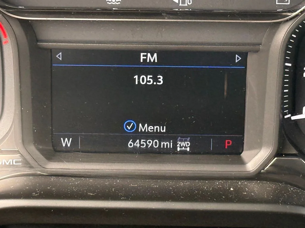 Used 2021 Gray GMC AT4 image 17