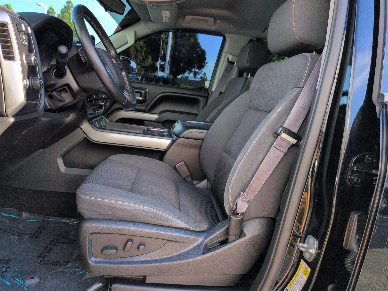 Used 2015 Black Chevrolet LT image 18