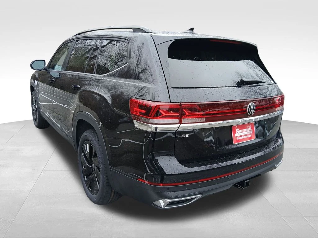 New 2026 Black Volkswagen 2.0T SE w/Technology image 3