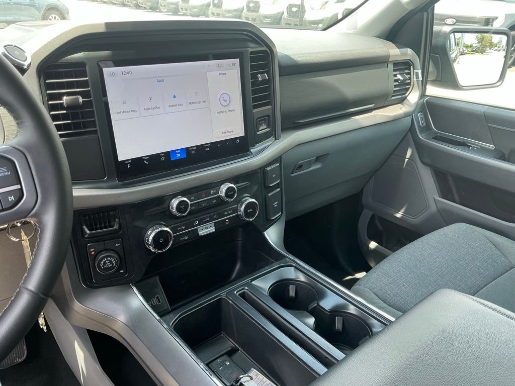 Used 2025 Black Ford XLT image 40