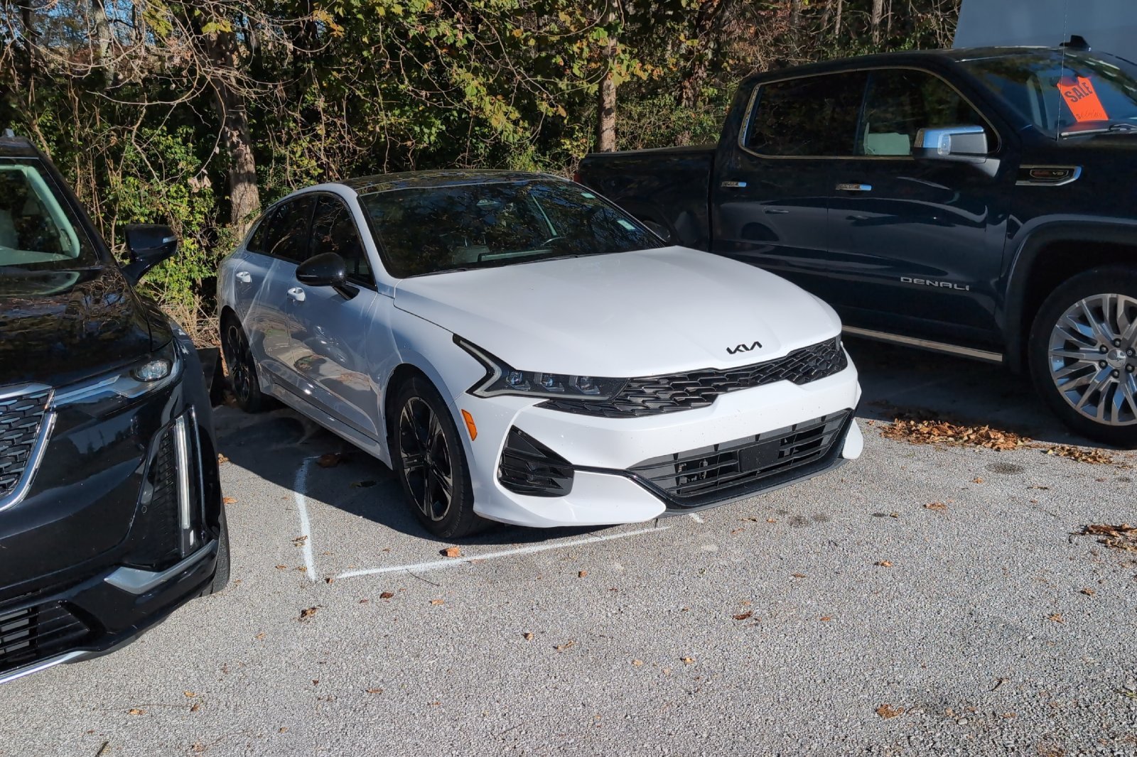 Used 2023 White Kia GT-Line image 2